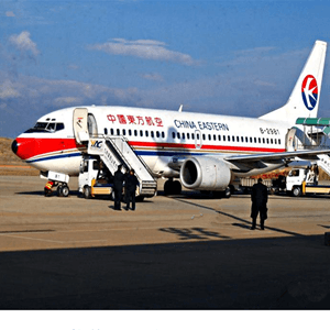 南宁吴圩机场物流航空快运业稳步发展的原因是什么？